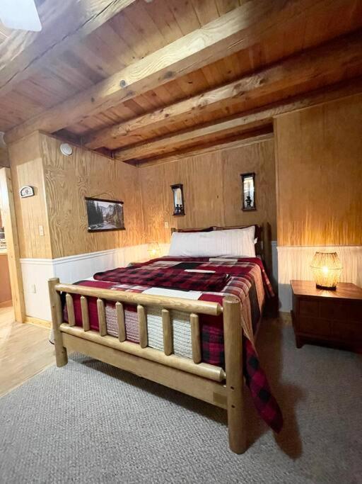 One Of A Kind Rustic Log Cabin Near Bryce Resort - Large Game Room - Fire Pit - Large Deck - Bbq Basye Exterior foto